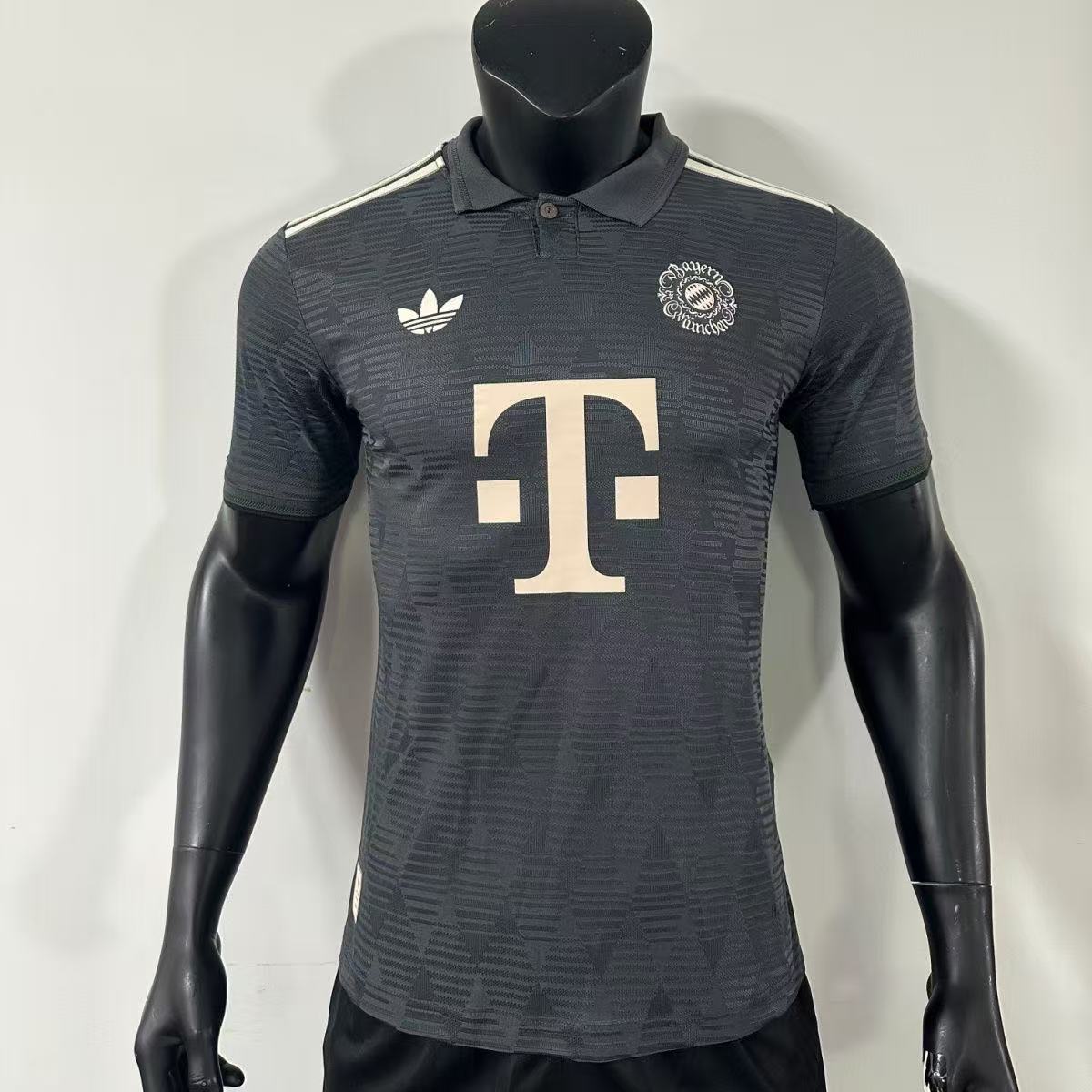 Bayern Munich Oktoberfest Player Jersey 24/25