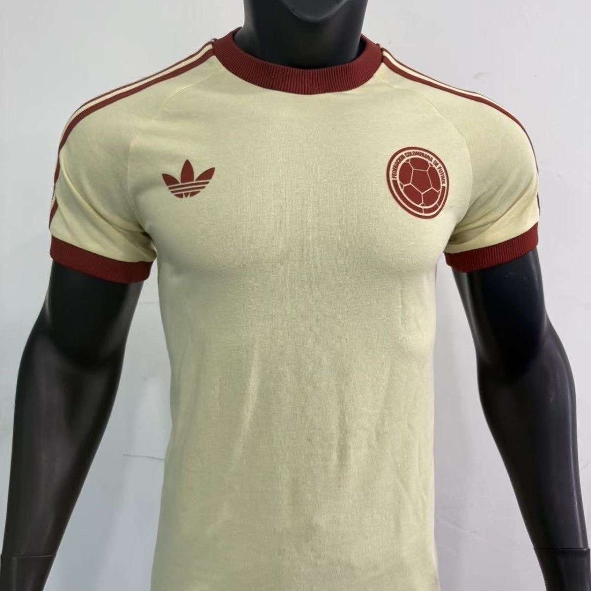 Colombia 1975 Retro Jersey – Adidas Originals Vintage Edition