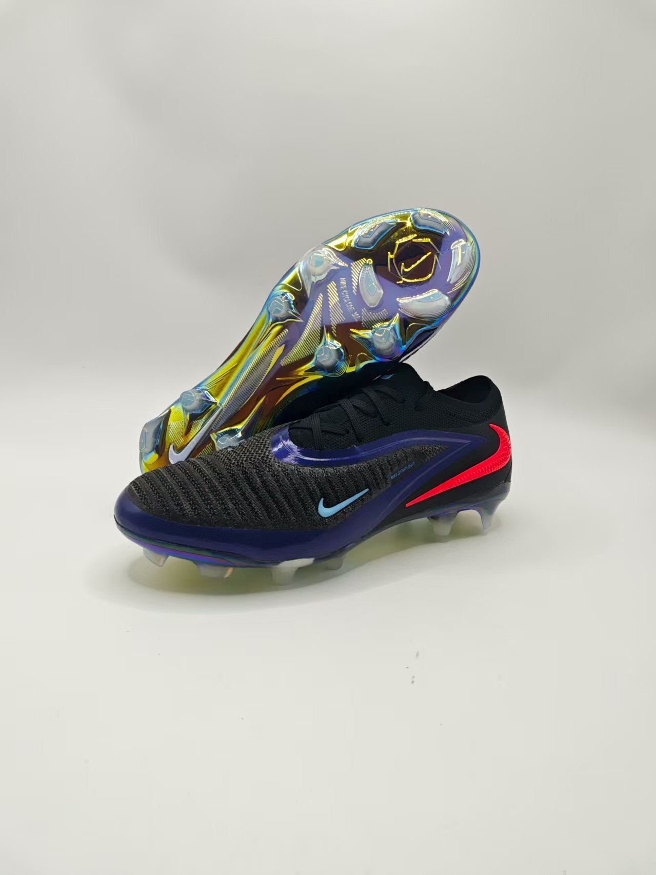 Nike Phantom GX III Low-Top Double-Layer Waterproof Fish Thread Full Knit FG Soccer Cleats