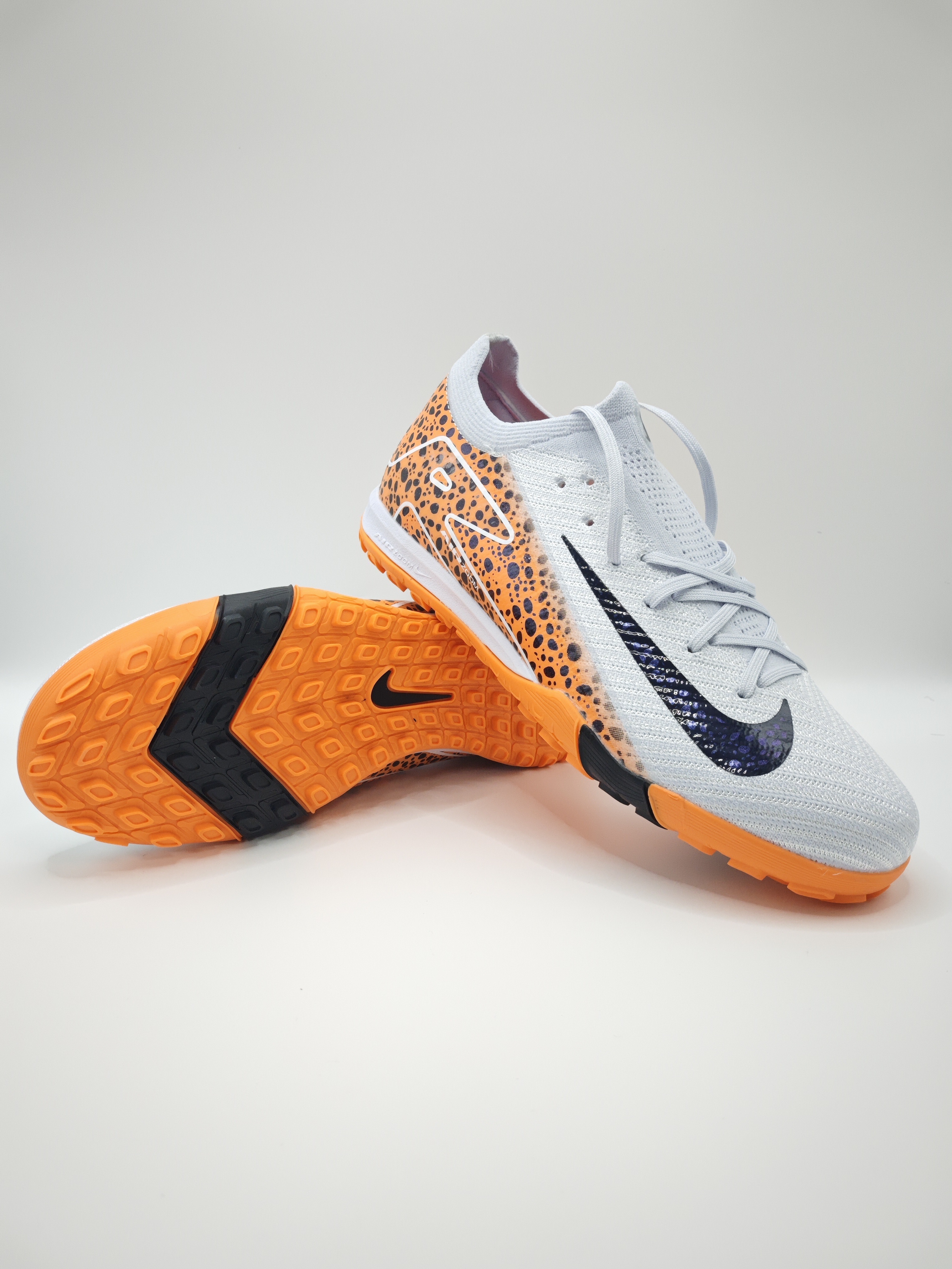 Nike Mercurial 16 Low-Top Soccer Cleats: Built-in Full Air Cushion, Waterproof Knit & MD Outsole for Grass Pitches