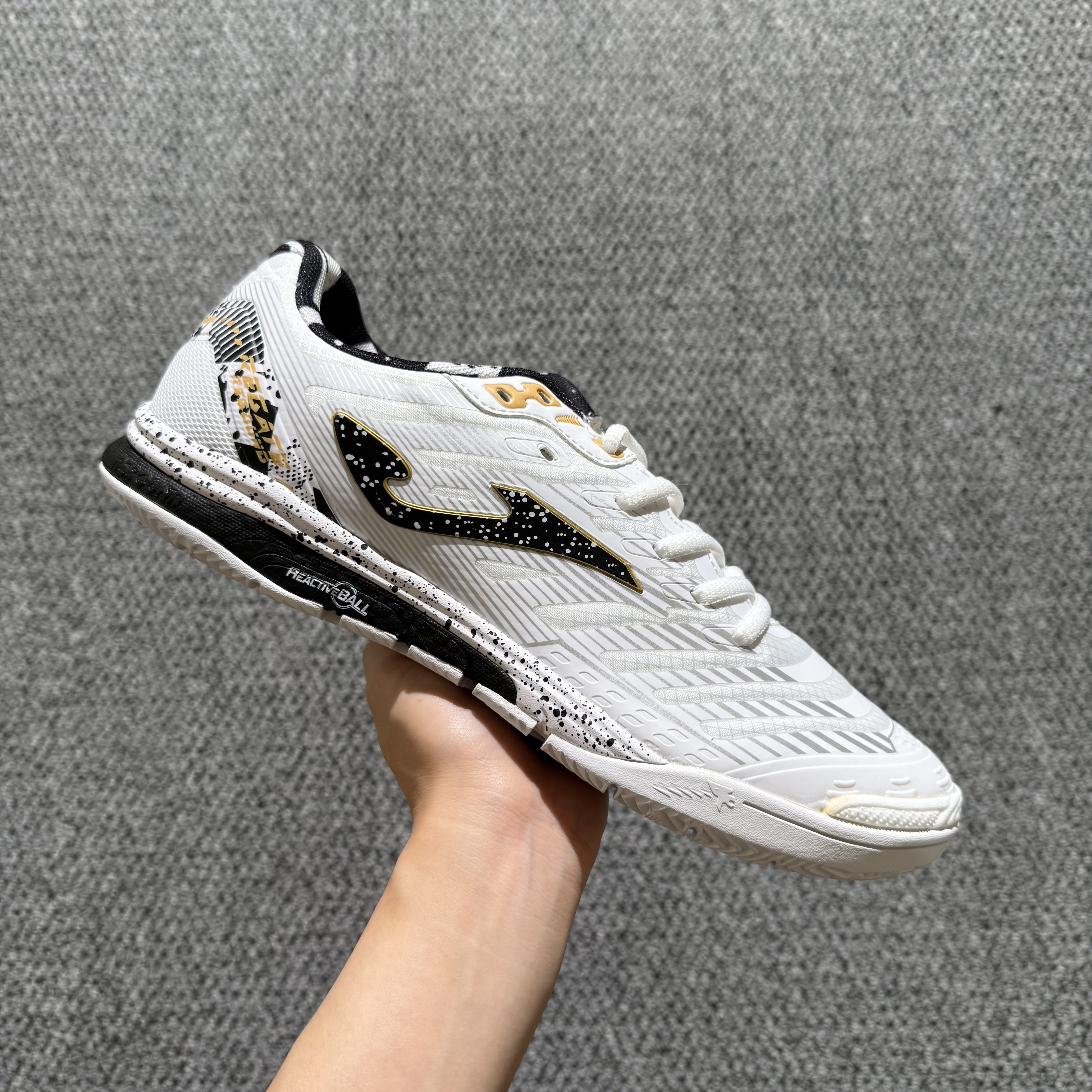 JOMA IC Indoor Soccer Shoes - MD Flat Sole