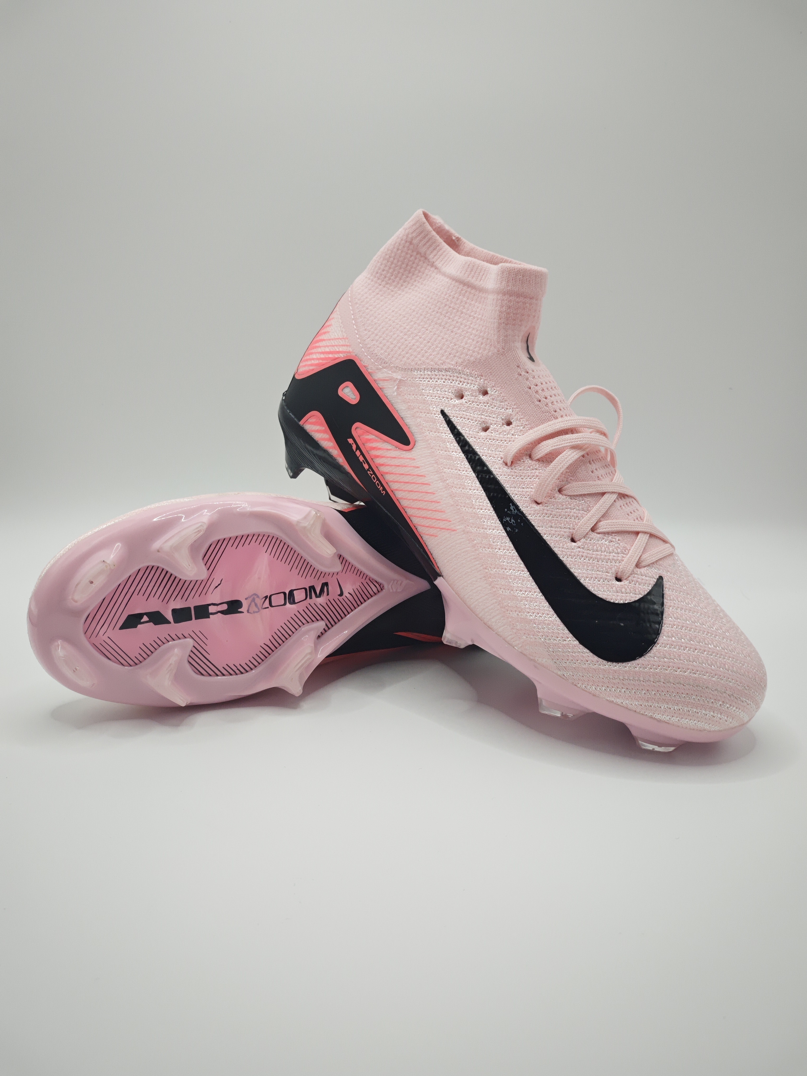 Nike Mercurial 16 FG Soccer Cleats with Built-in Bonded Pack: Full Air Cushion for All-Game Comfort, Waterproof Knit for Rainy Fields