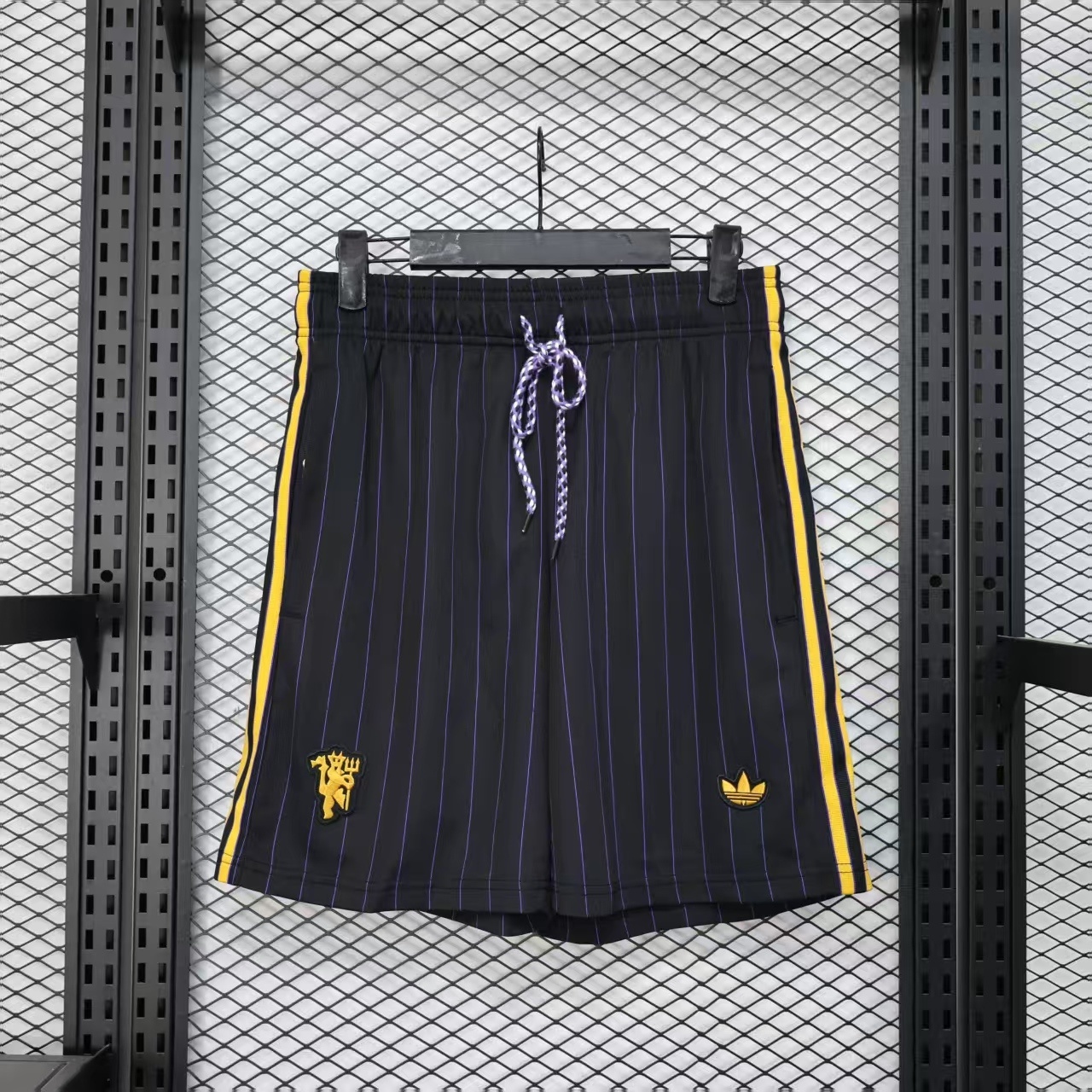 Manchester United 25/26 player version casual shorts