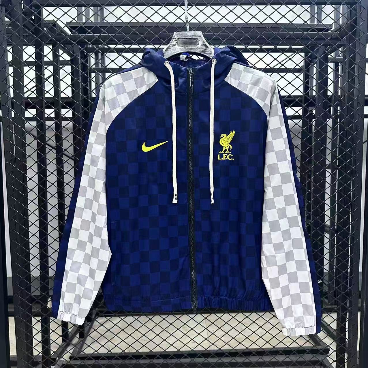Liverpool Training Windbreaker 2025