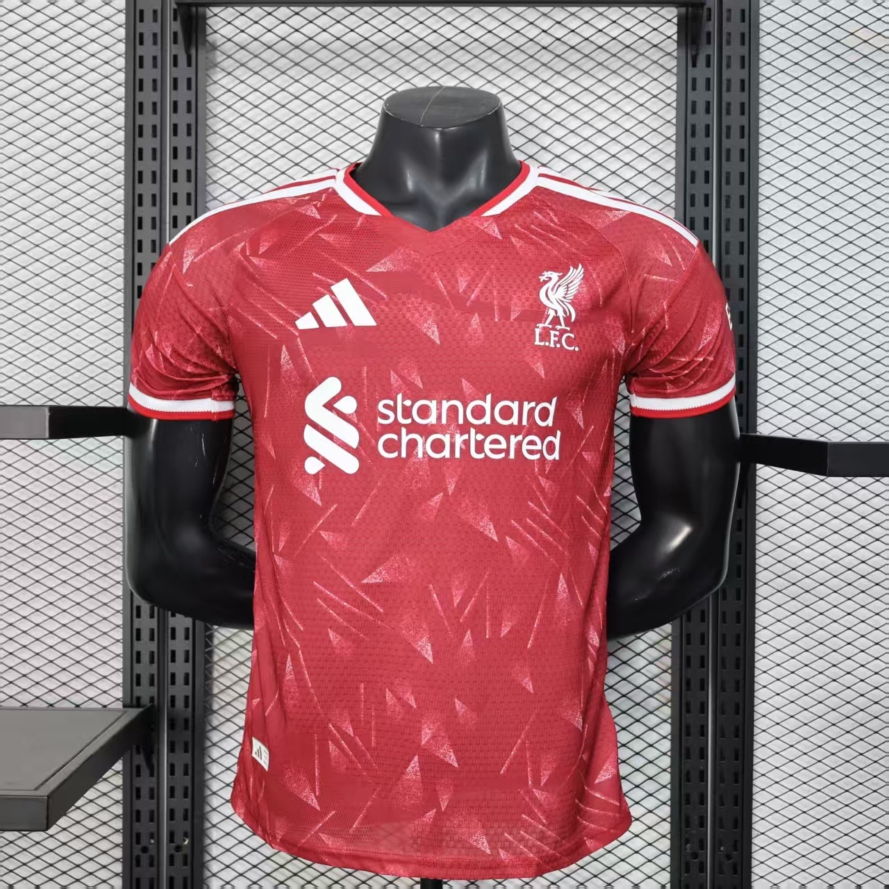 Liverpool home 26-27 player version