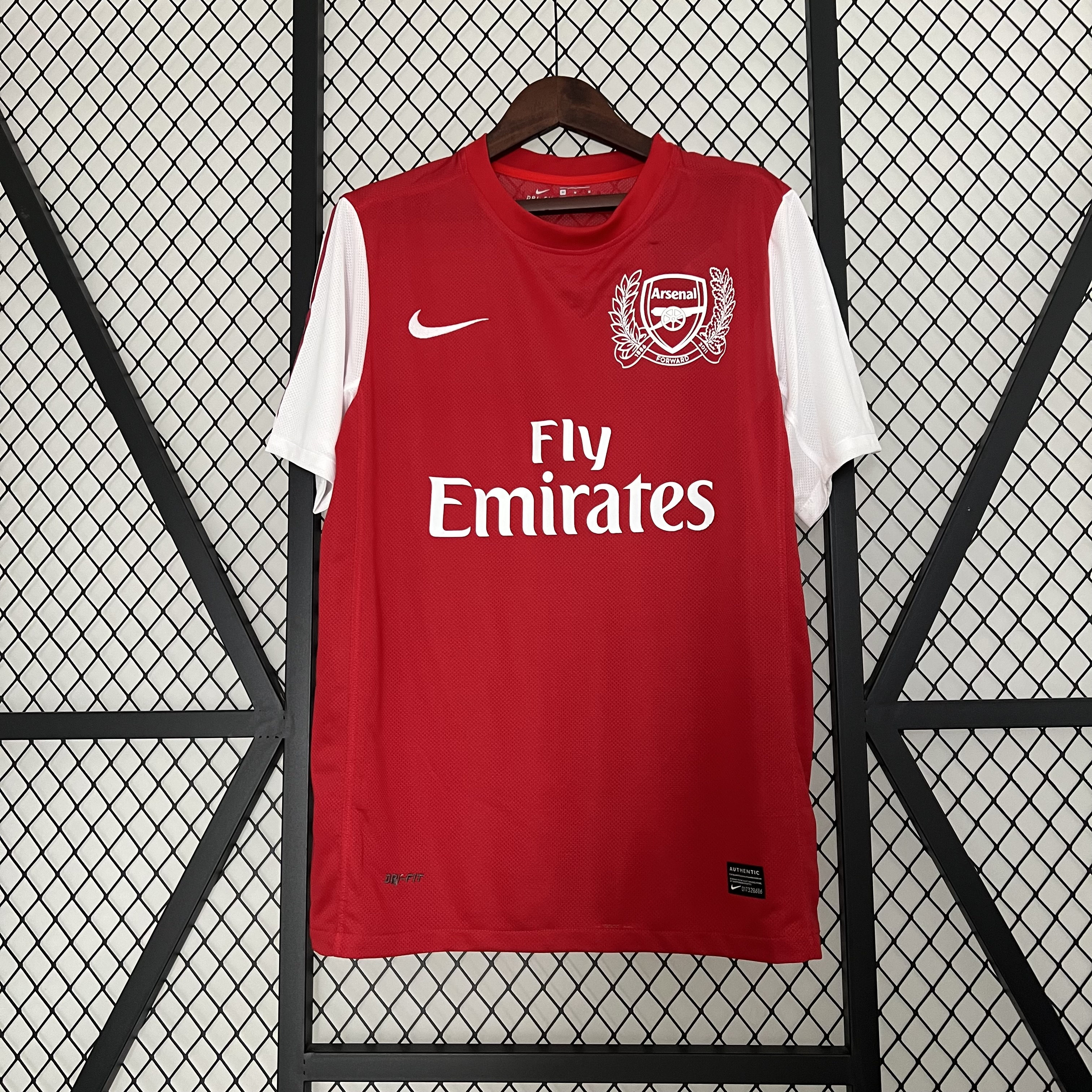 Arsenal Home Retro Jersey 2011/12