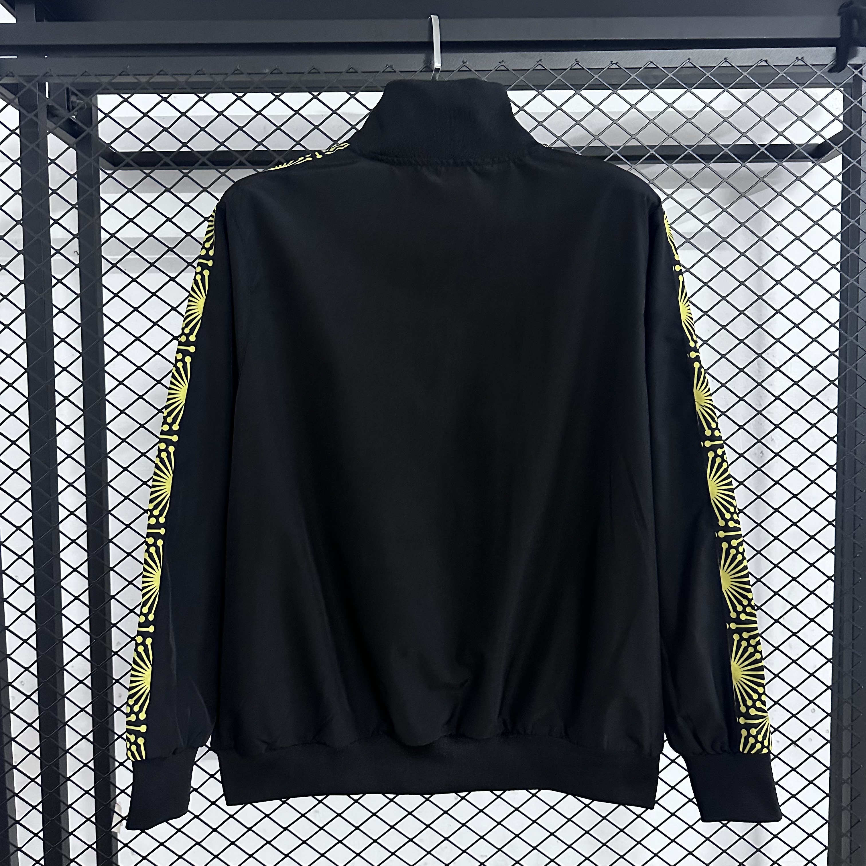 25-26 Mexican black gold version windbreaker