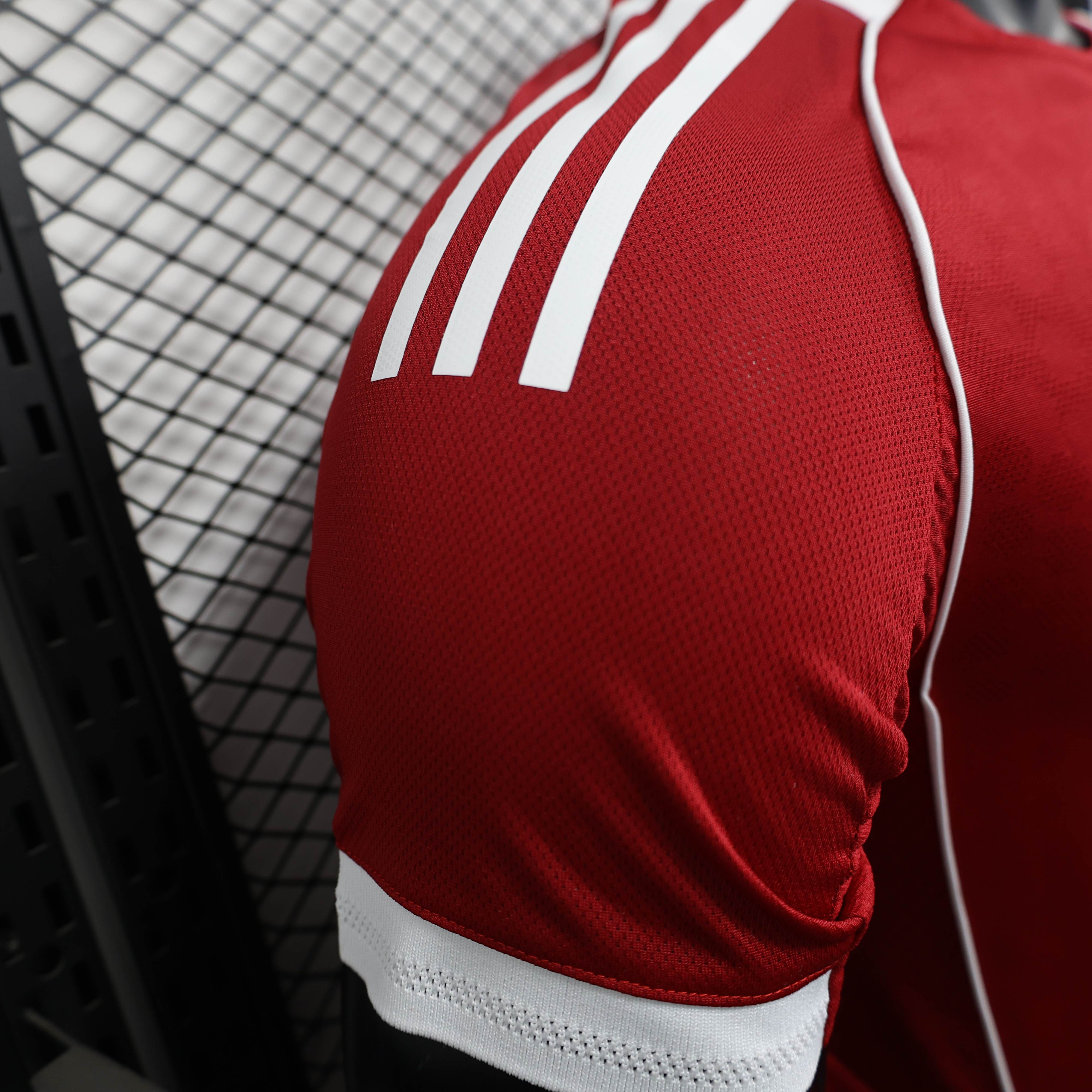 Liverpool Home Shirt Men's Football Jersey Player Version 25-26