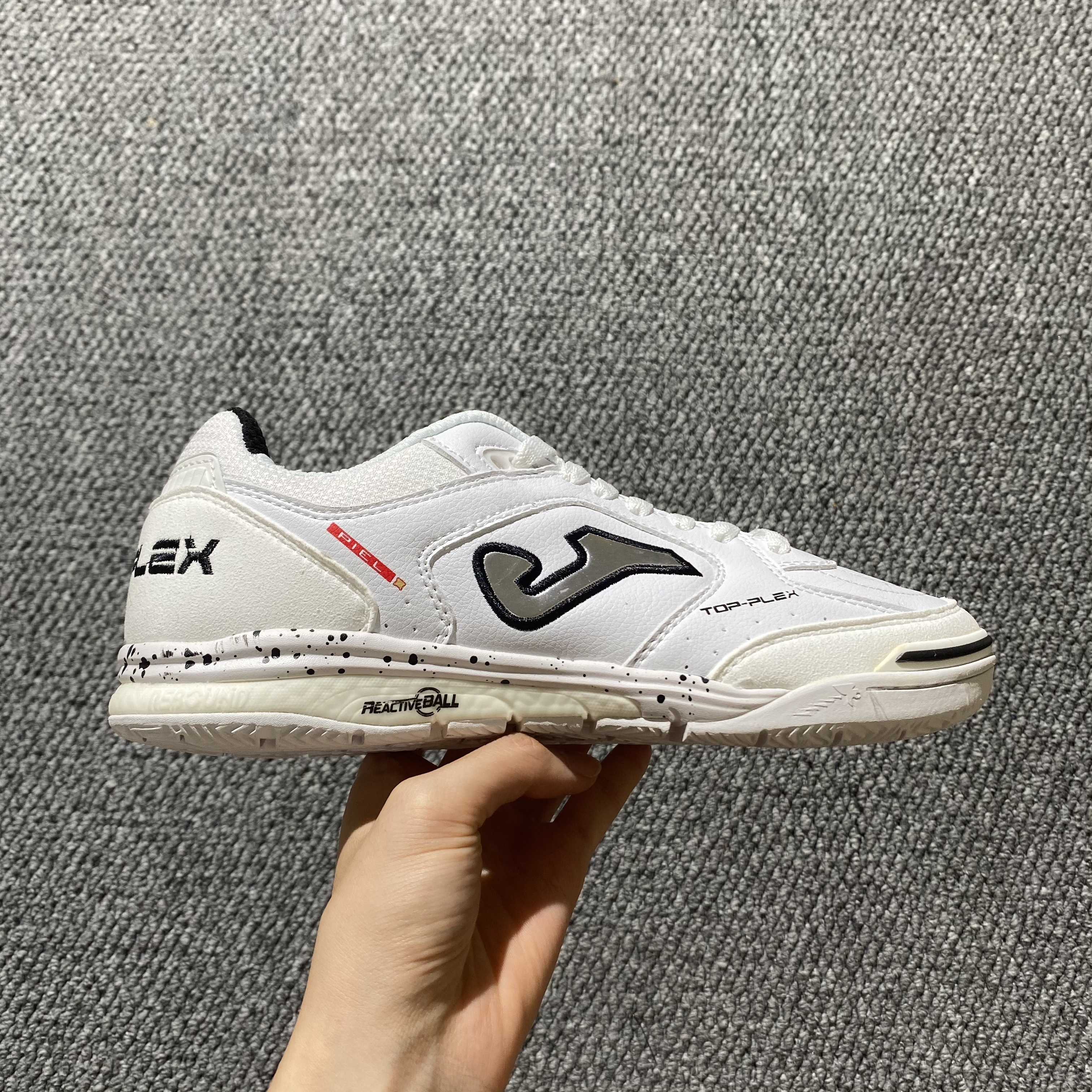 JOMA IC Indoor Soccer Shoes - MD Flat Sole