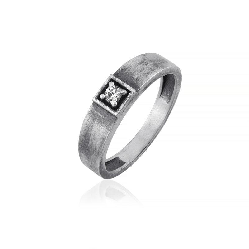 Single Stone Engagement Ring