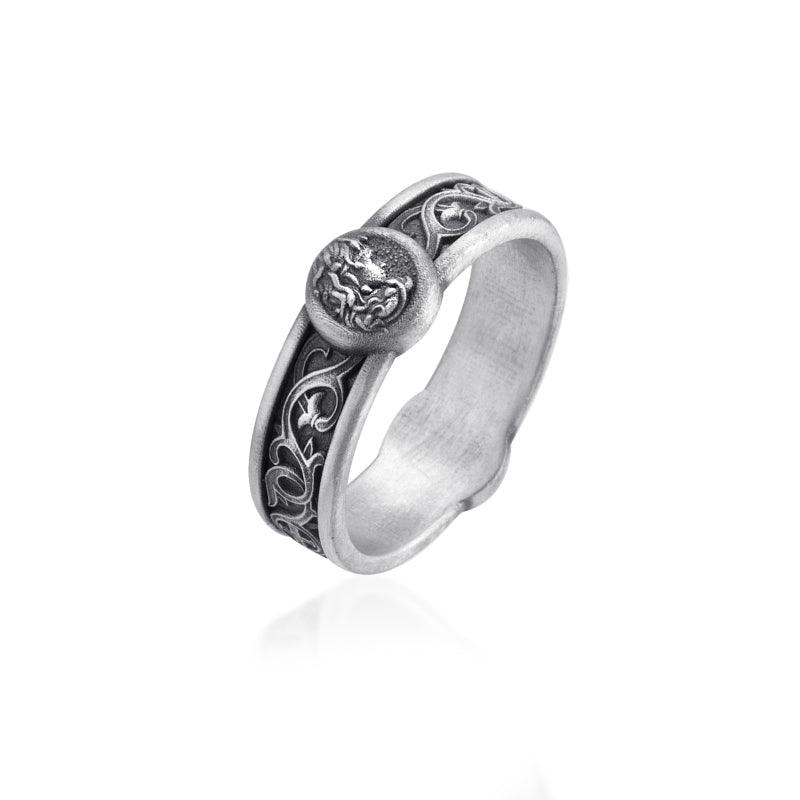 Medusa Band Ring