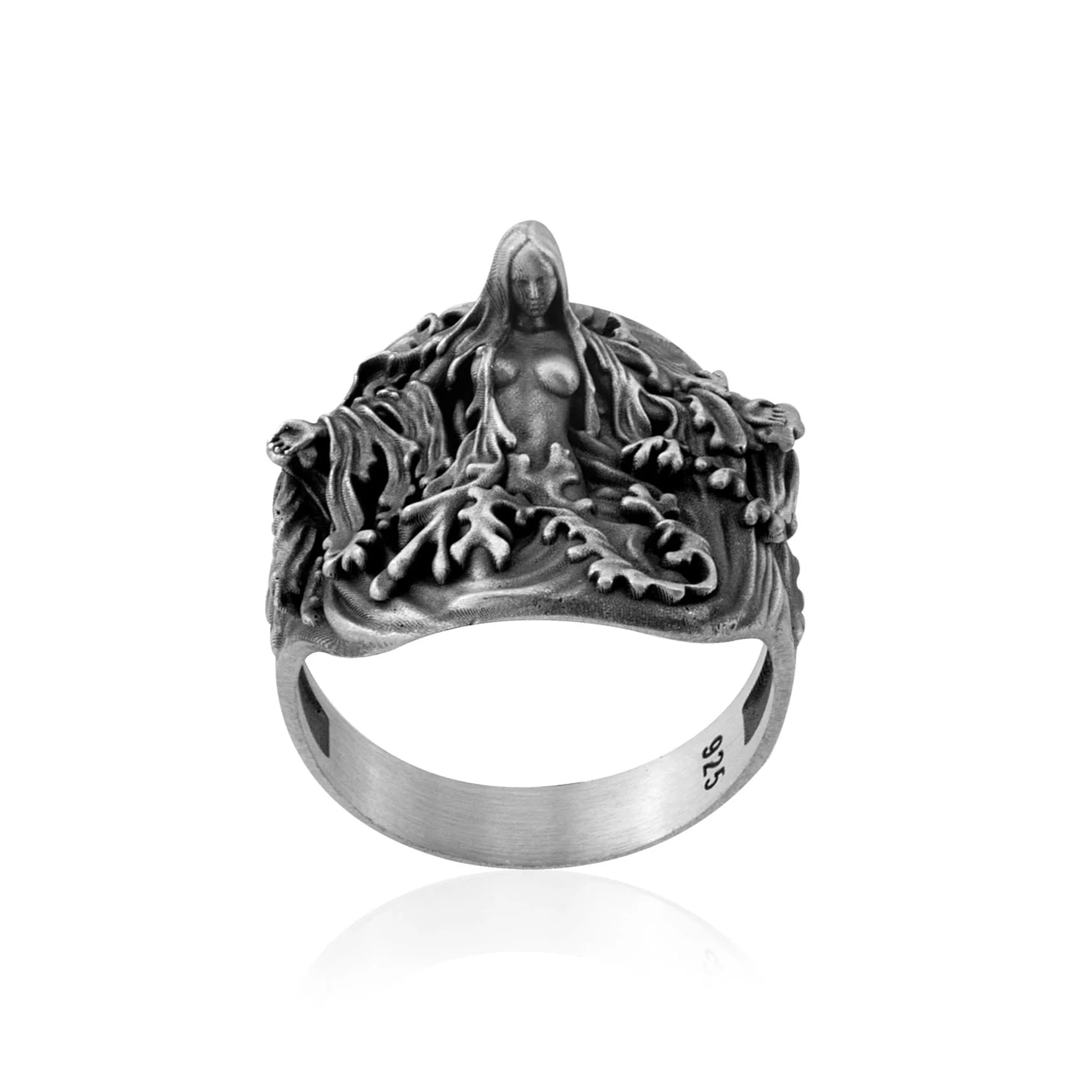 Hairwave Empress Ring