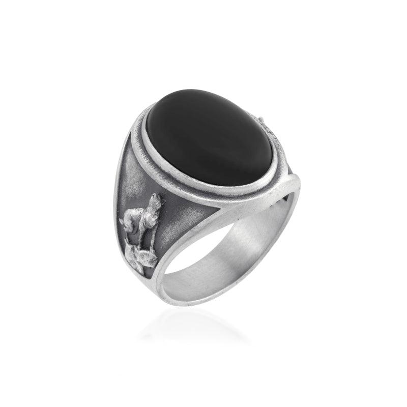 Howling Wolf Onyx Ring