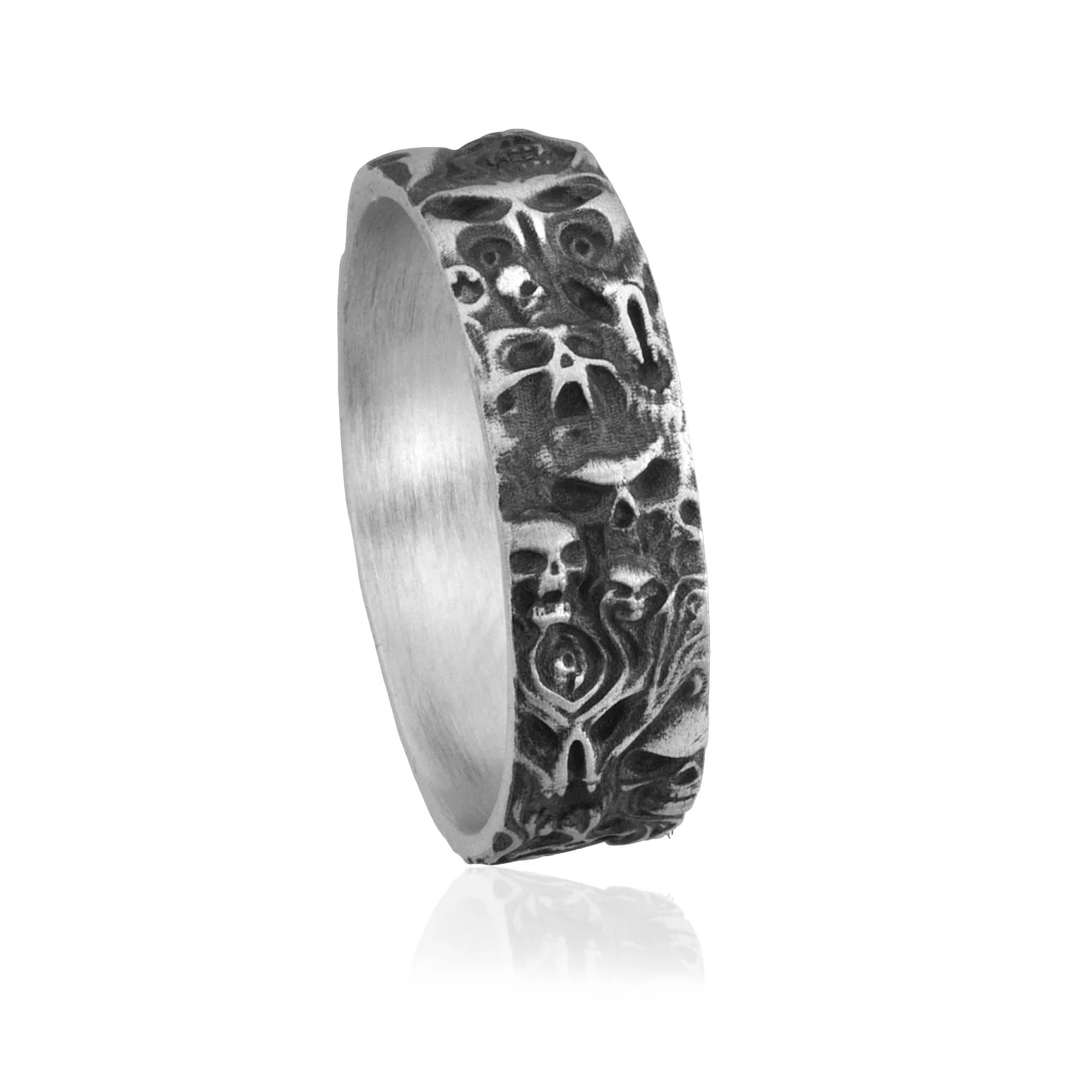 Forsaken Skull Band Ring