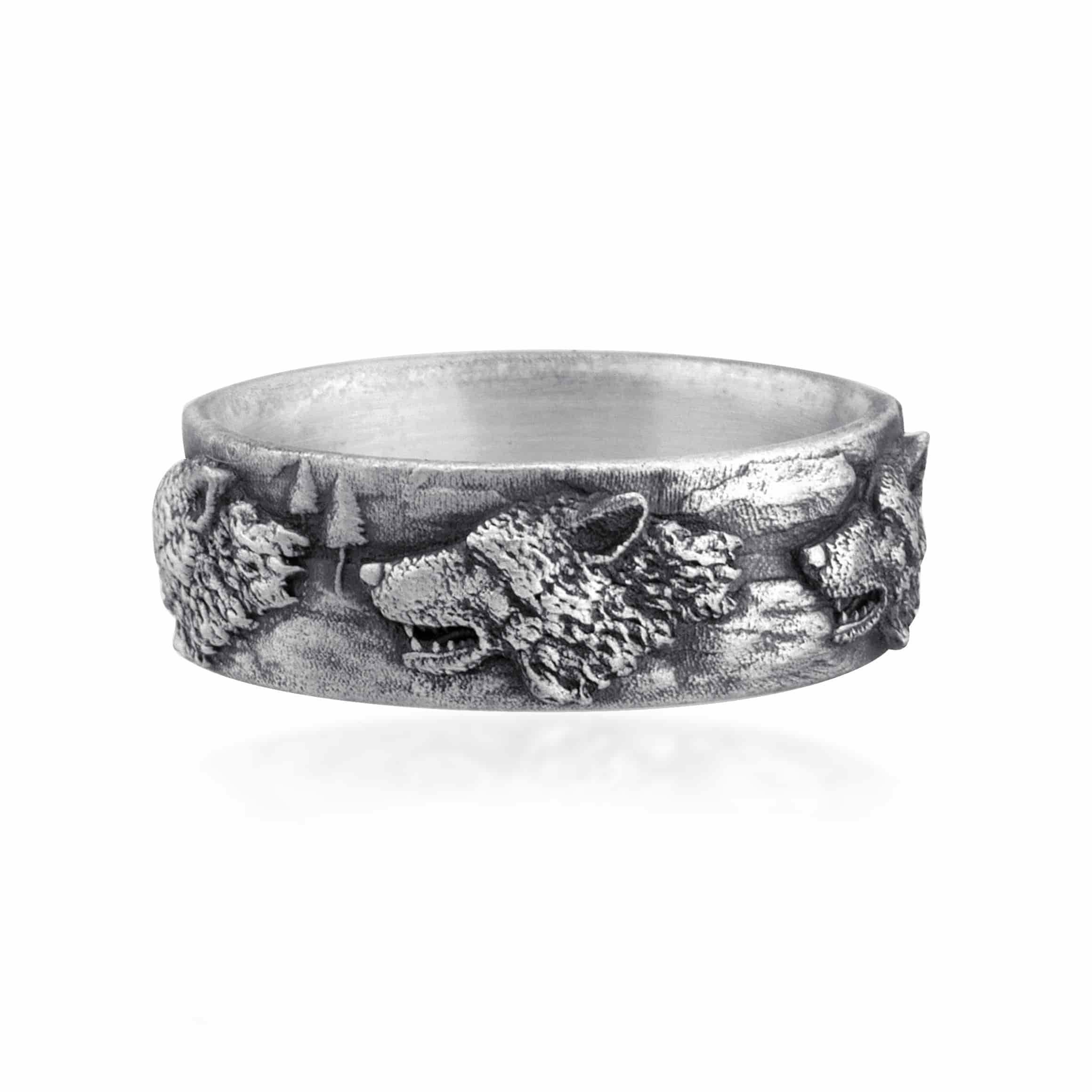 Wild Wolf Band Ring