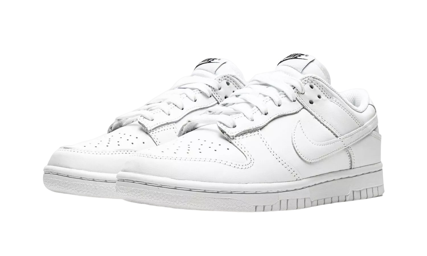 NIKE WMNS DUNK LOW Triple White