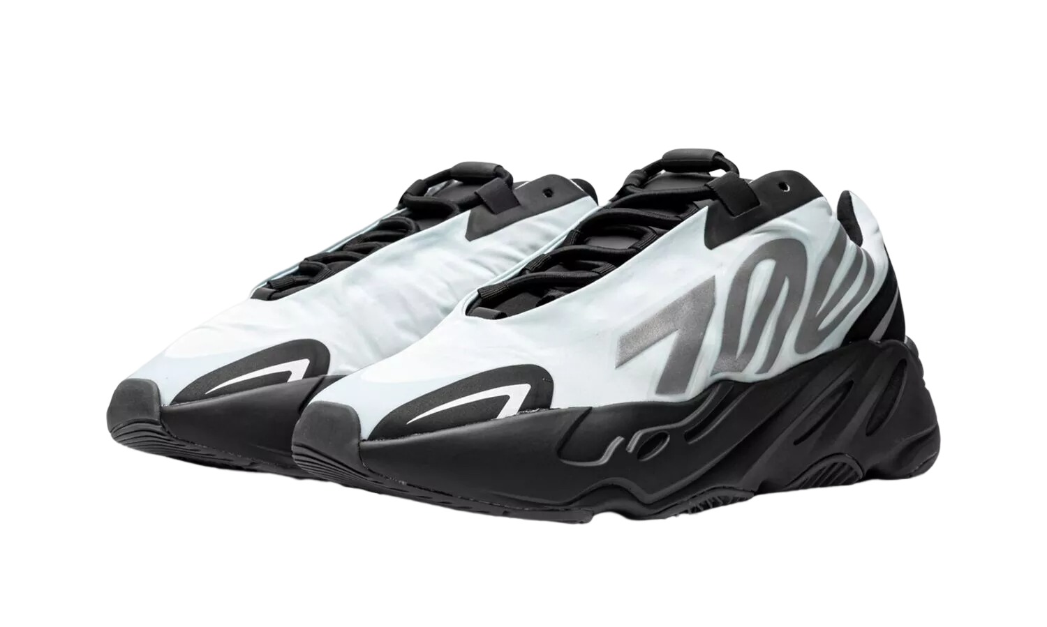 YEEZY BOOST 700 BLUE TINT SNEAKERS