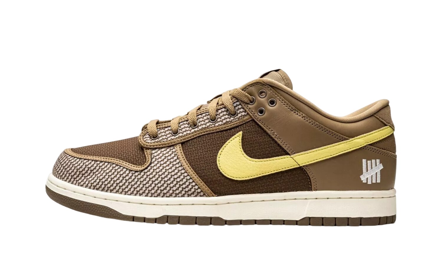 NIKE DUNK LOW SP Undefeated Canteen