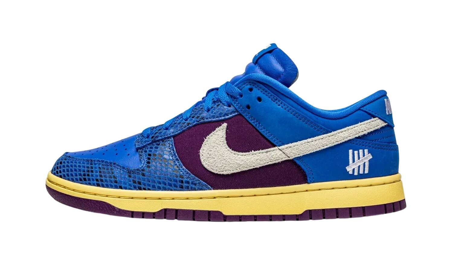 NIKE DUNK LOW SP SNEAKERS