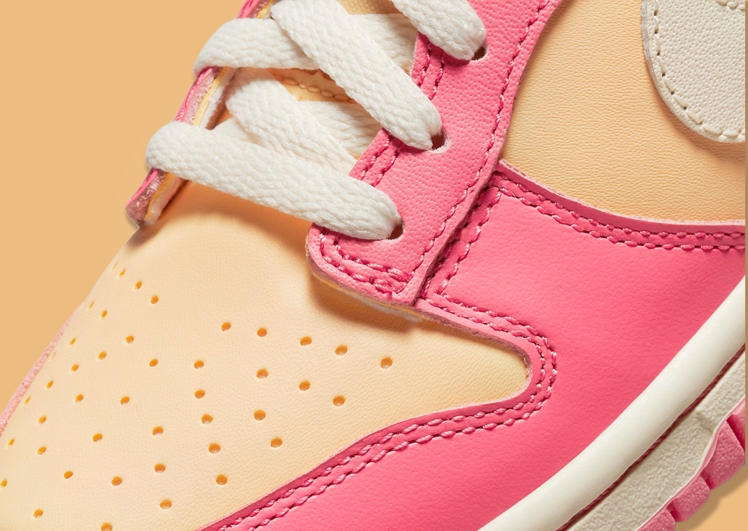 Nike Dunk Low Strawberry Peach