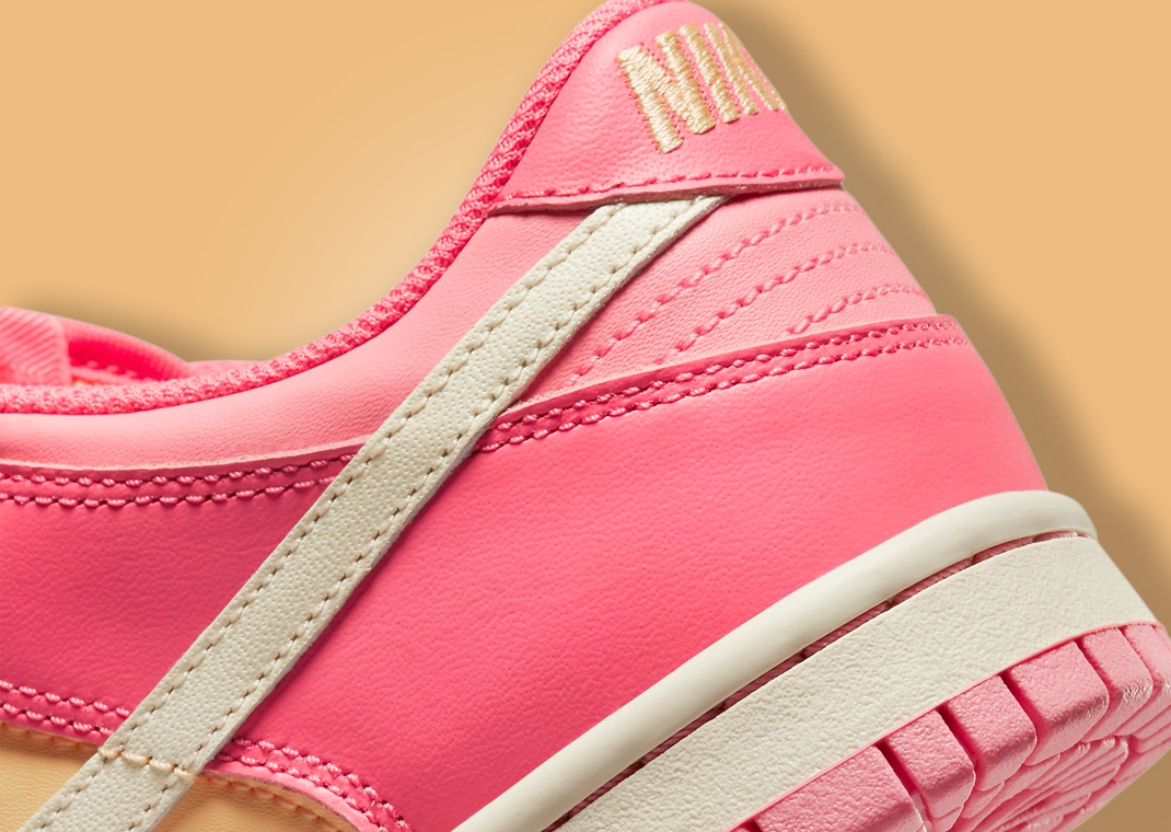 Nike Dunk Low Strawberry Peach