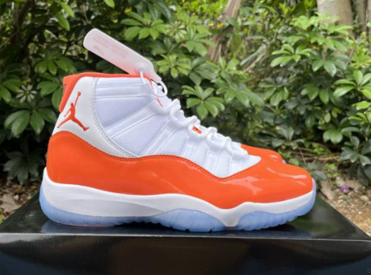 Jordan 11 Orange White