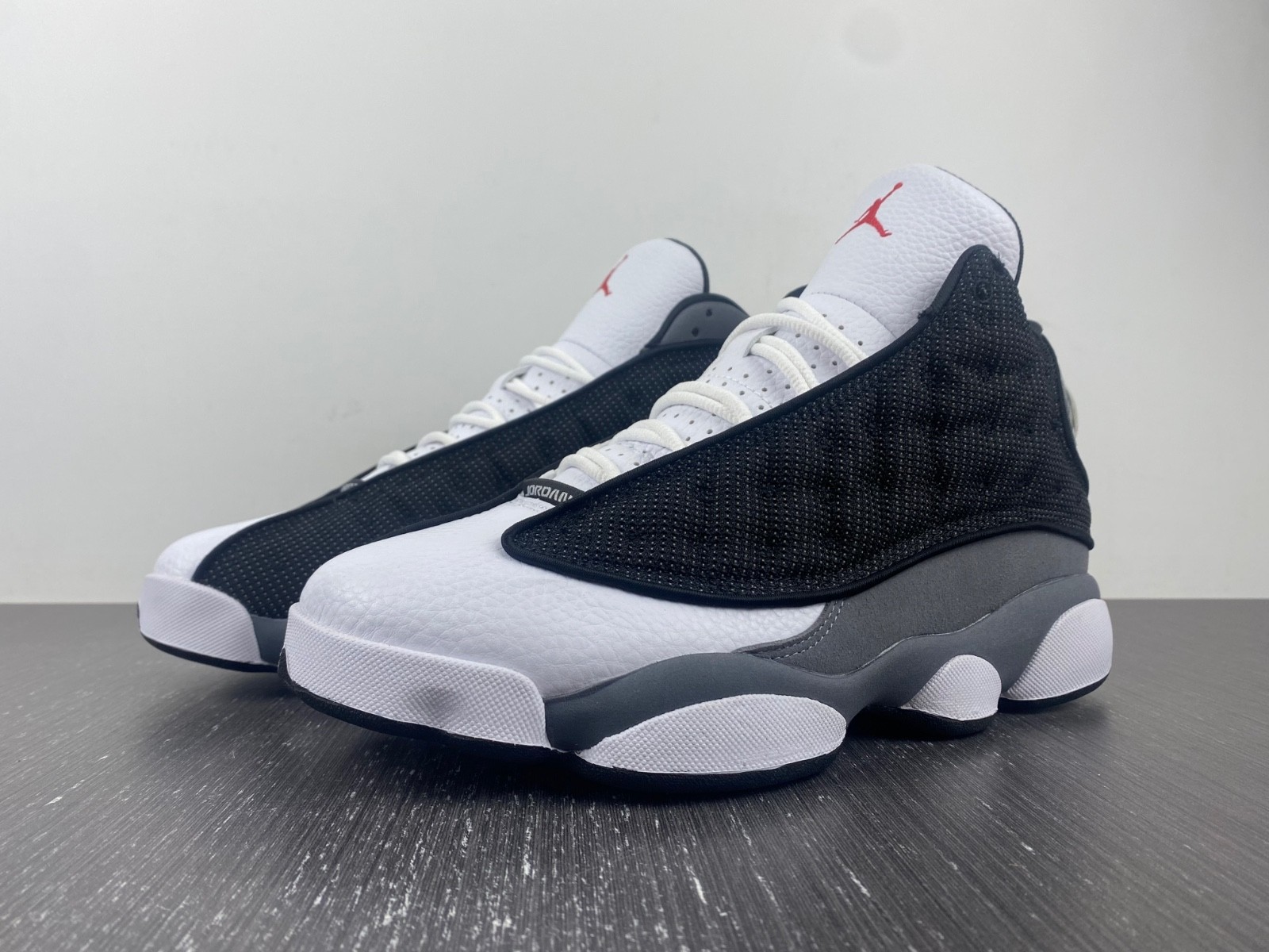 Air Jordan 13 Retro Black Flint DJ5982-060