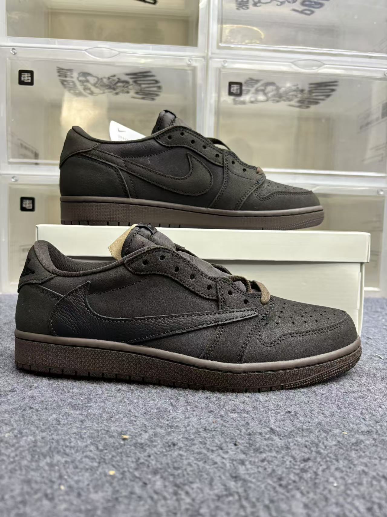 Travis Scott x Air Jordan 1 Low OG SP Velvet Brown