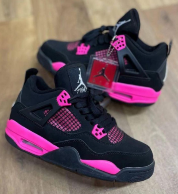 Air Jordan 4 Fuchsia