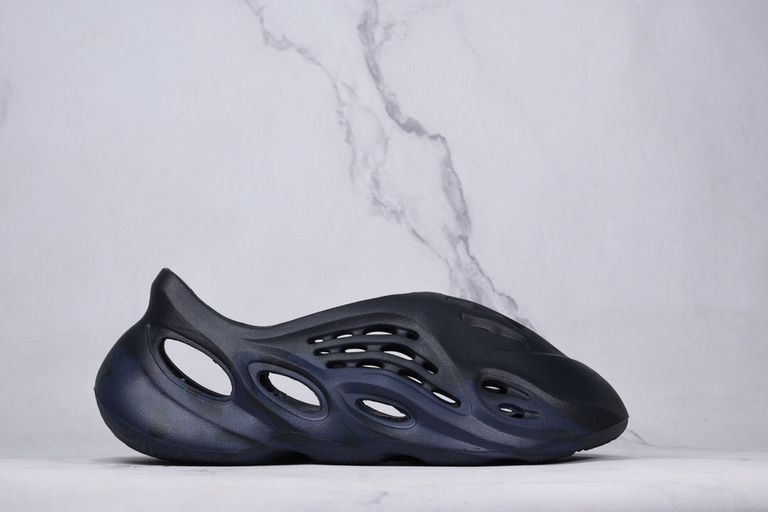 Adidas Yeezy Foam Runner Mineral Blue