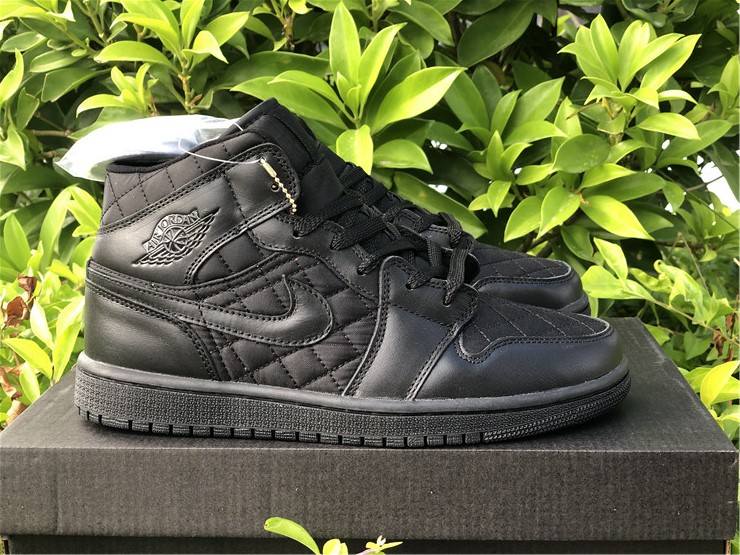 Air Jordan 1 Mid SE Black