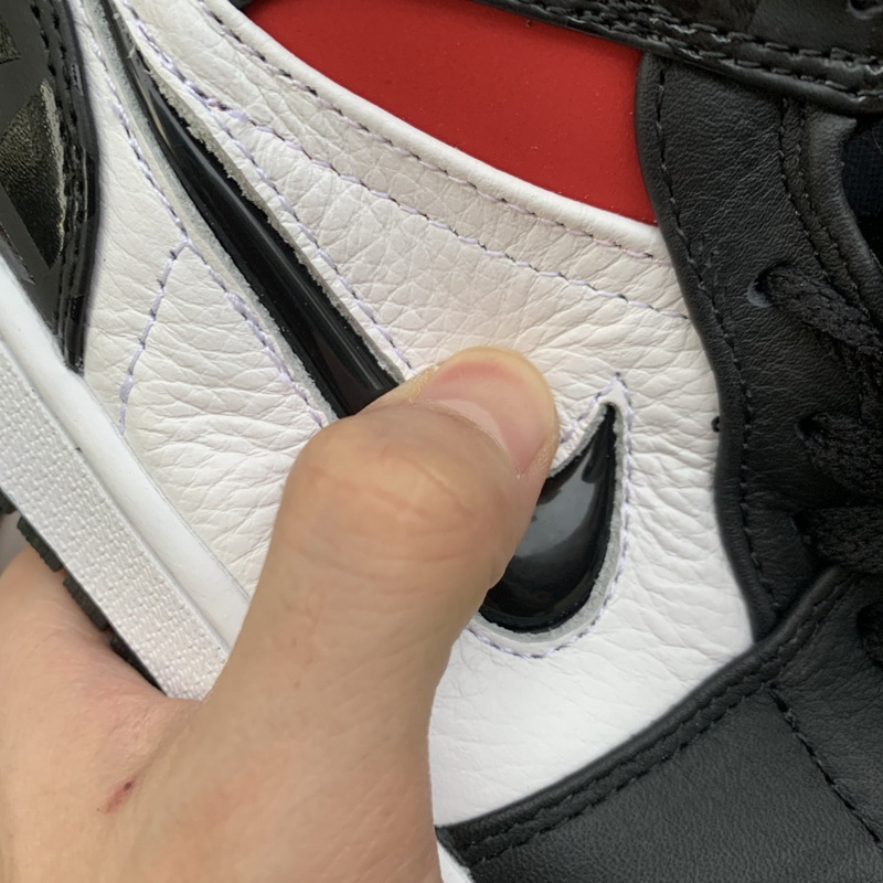 Jordan 1 Mid Shoes085