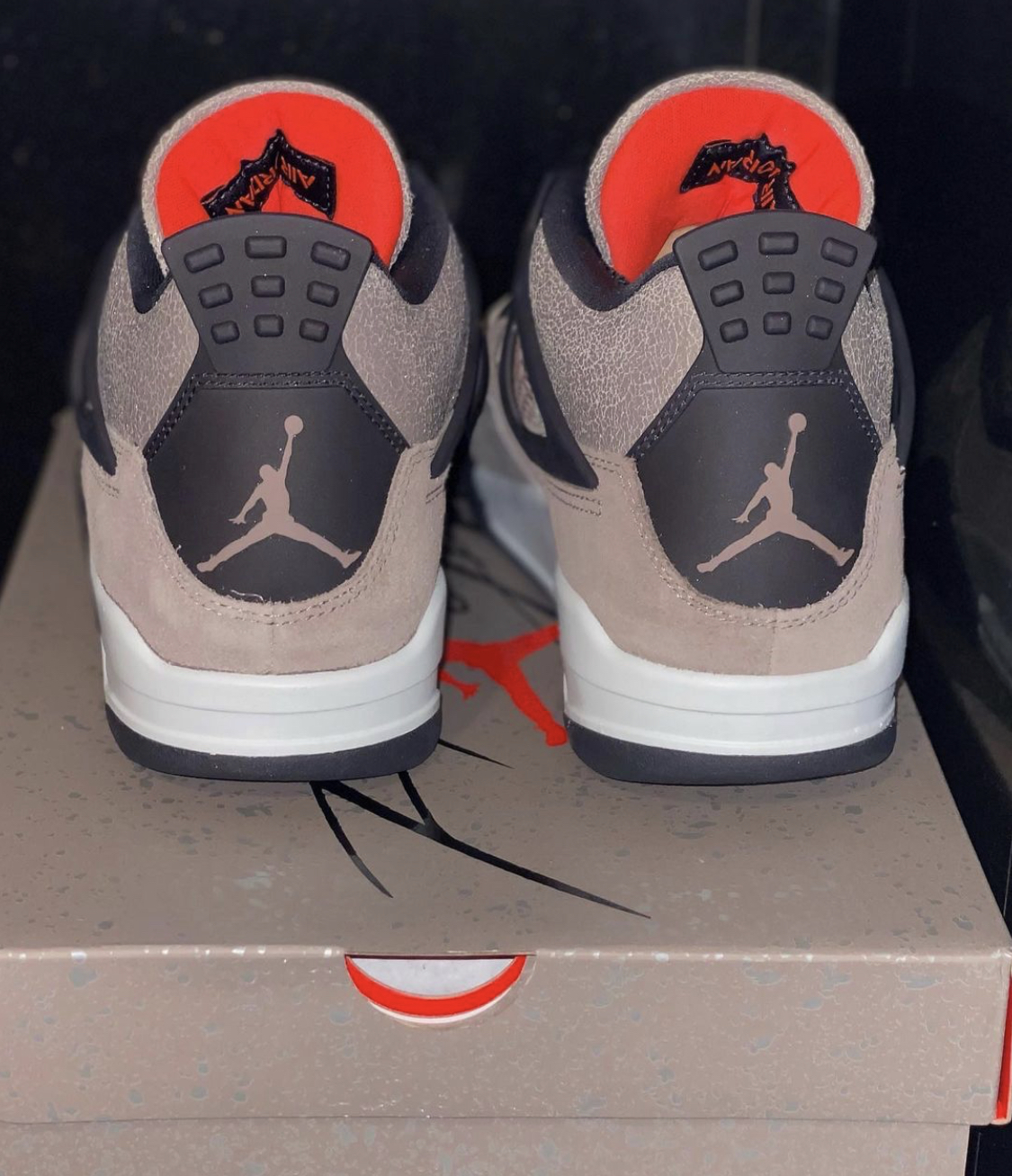 Air Jordan 4 Retro Taupe Haze