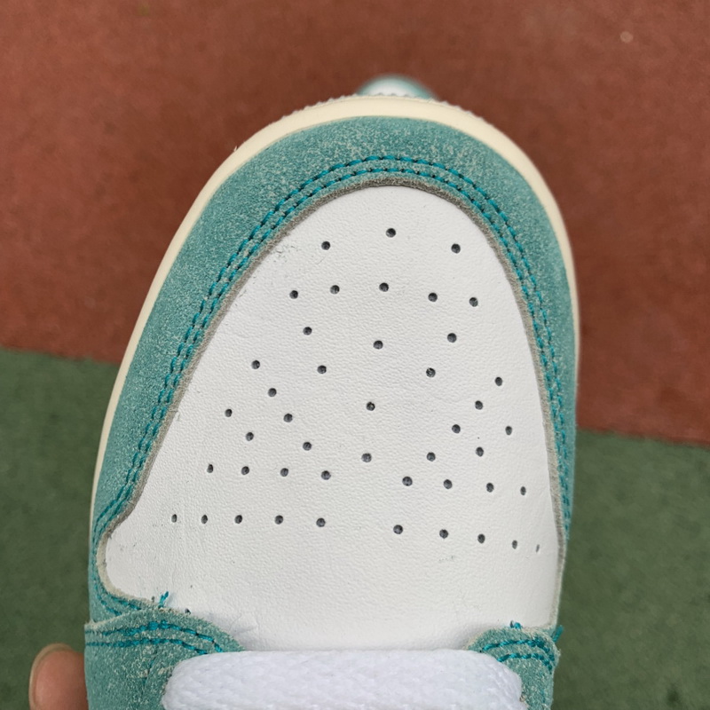 Air Jordan 1 “Turbo Green” GS