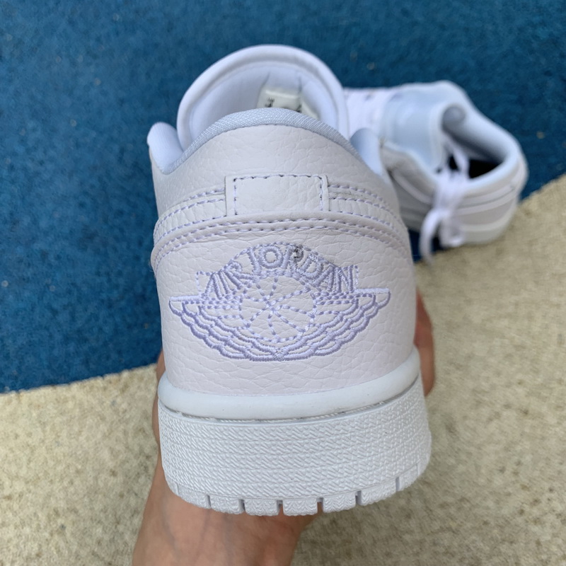 Air Jordan 1 Low shoes