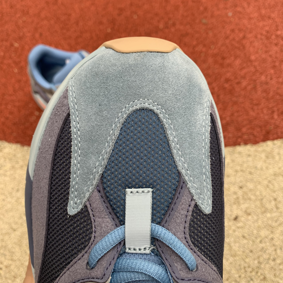 Yeezy 700 Carbon Blue