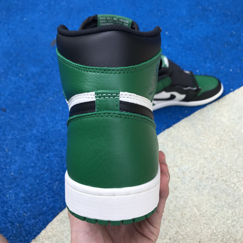 Air Jordan 1 High OG “Pine Green”