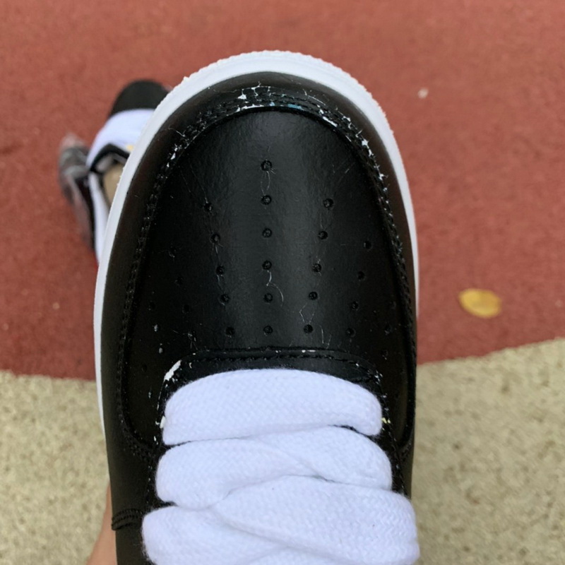 PEACEMINUSONE x Nike Air Force 1