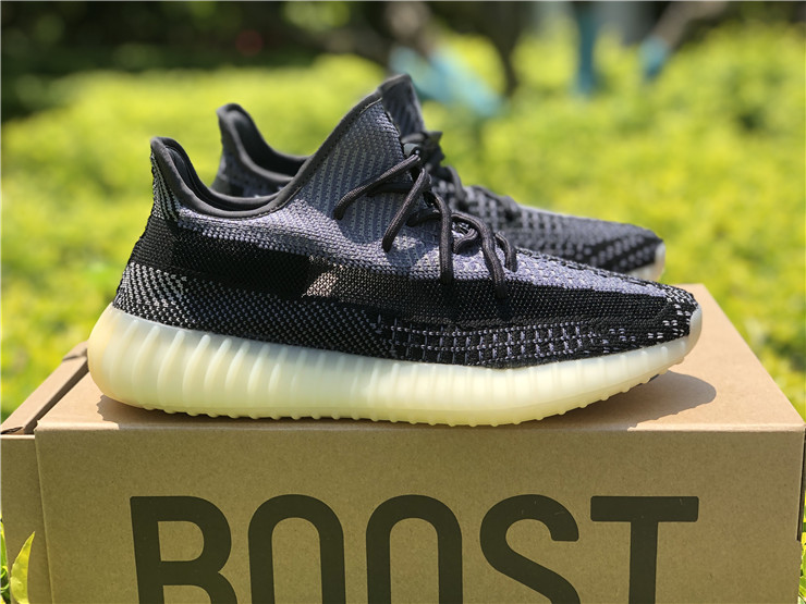 Yeezy Boost 350 Boost V2 Oreo