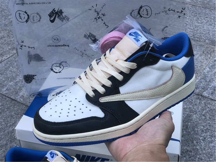 Travis Scott x Fragment x Air Jordan 1 Low
