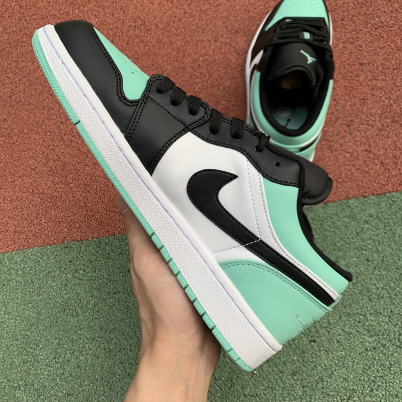 Air Jordan 1 Low shoes