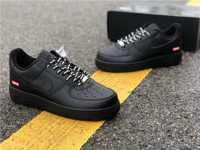 Supreme x Nike Air Force 1 Low