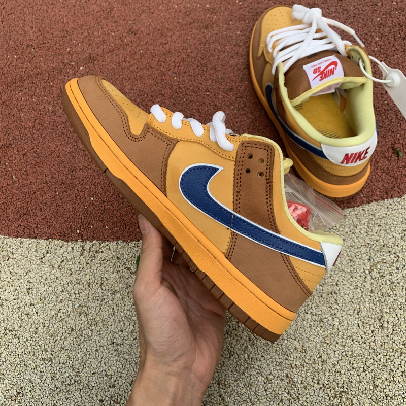 Nike SB Dunk Low Newcastle Brown Ale