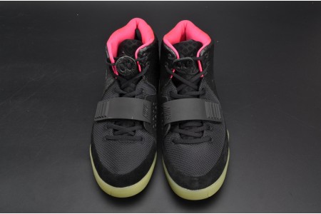 NIKE AIR YEEZY 2 SOLAR RED black mens