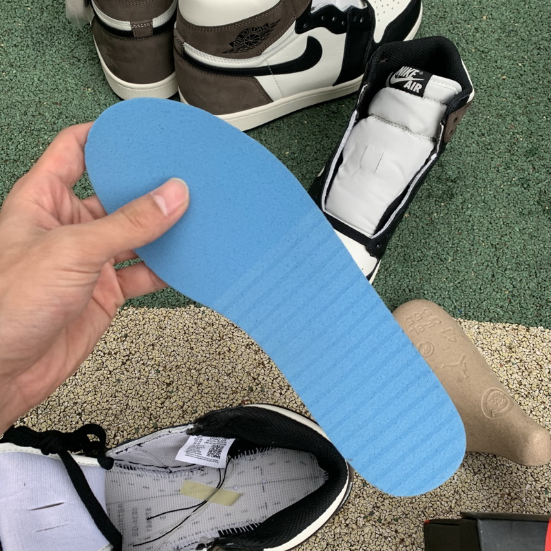 Air Jordan 1 High OG “Dark Mocha” GS