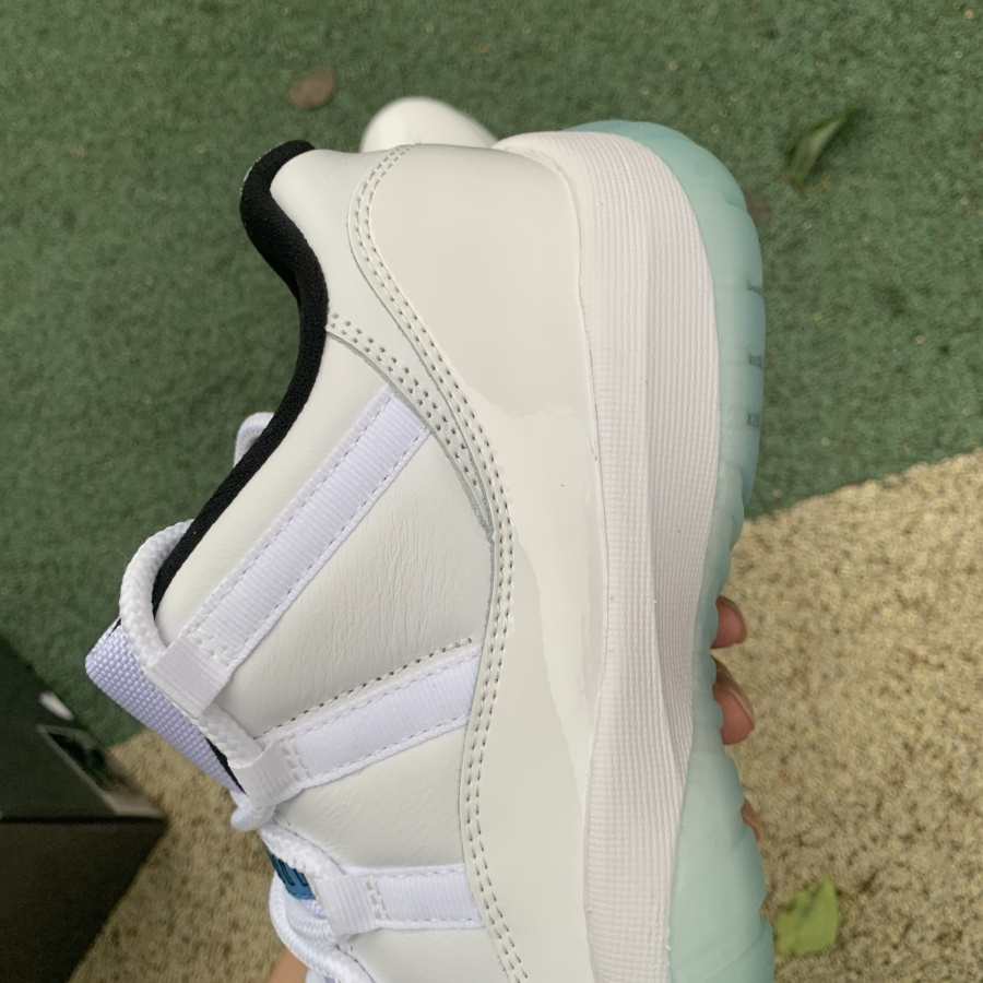 Air Jordan 11 Low Legend Blue GS 2021