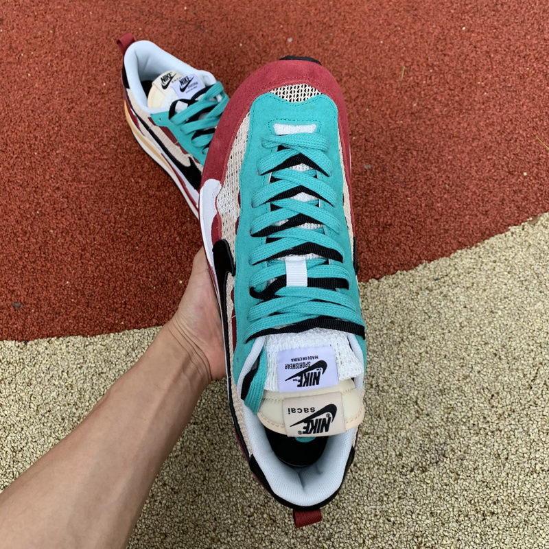 Sacai x Nike Pegasus VaporFly SP Villain Red