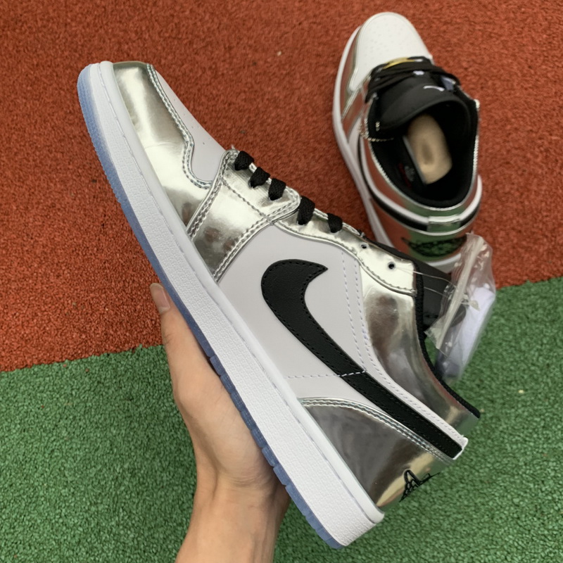 Air Jordan 1 Low shoes