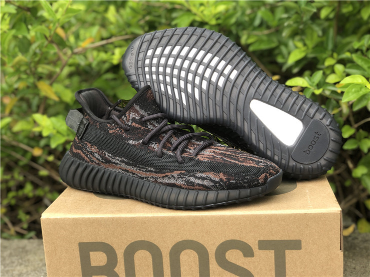 Yeezy Boost 350 Boost V2 “MX Rock”