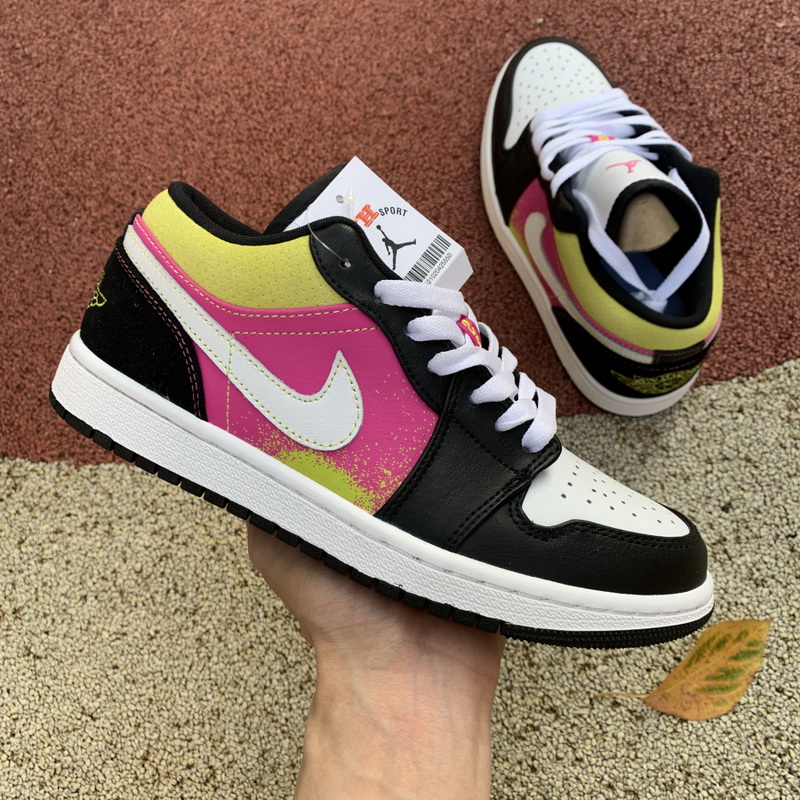 Air Jordan 1 Low Black Active Fuchsia Cyber